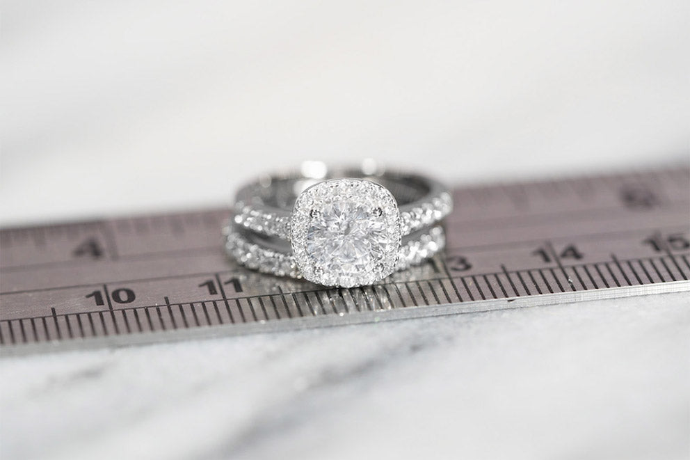 Is your ring size too big? Try out this ring size hack ✨