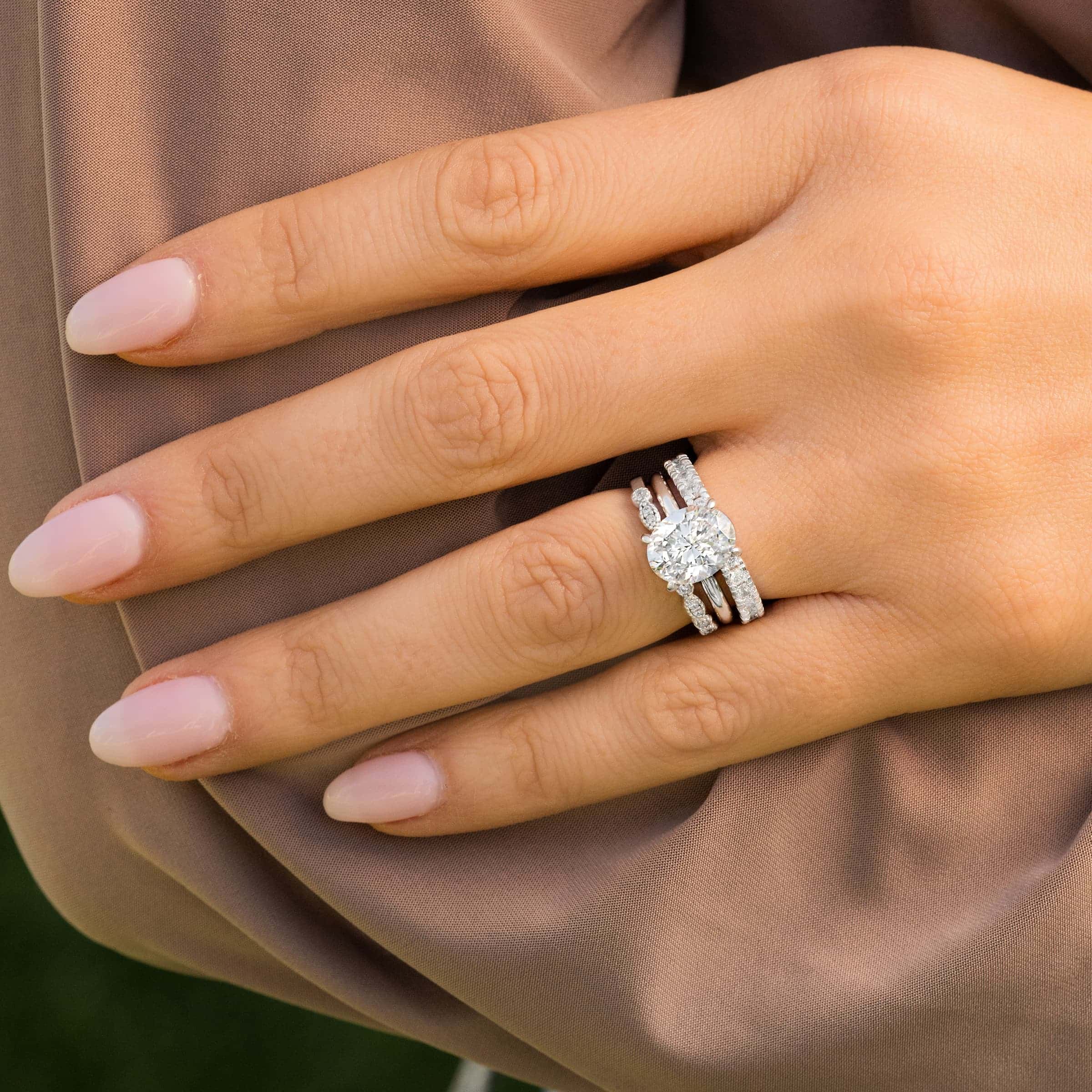 How to Wear Wedding Rings – Occasions Fine Jewelry