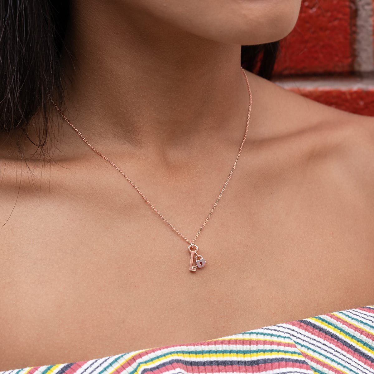 the affinity rose gold necklace