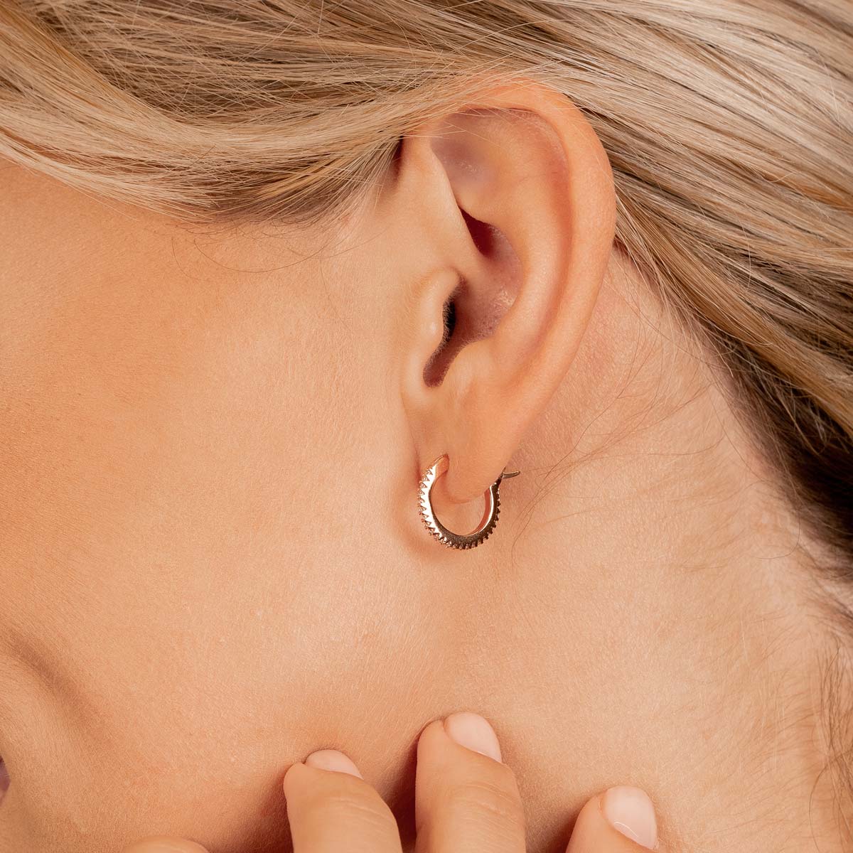 Simple small hoop earring rose gold