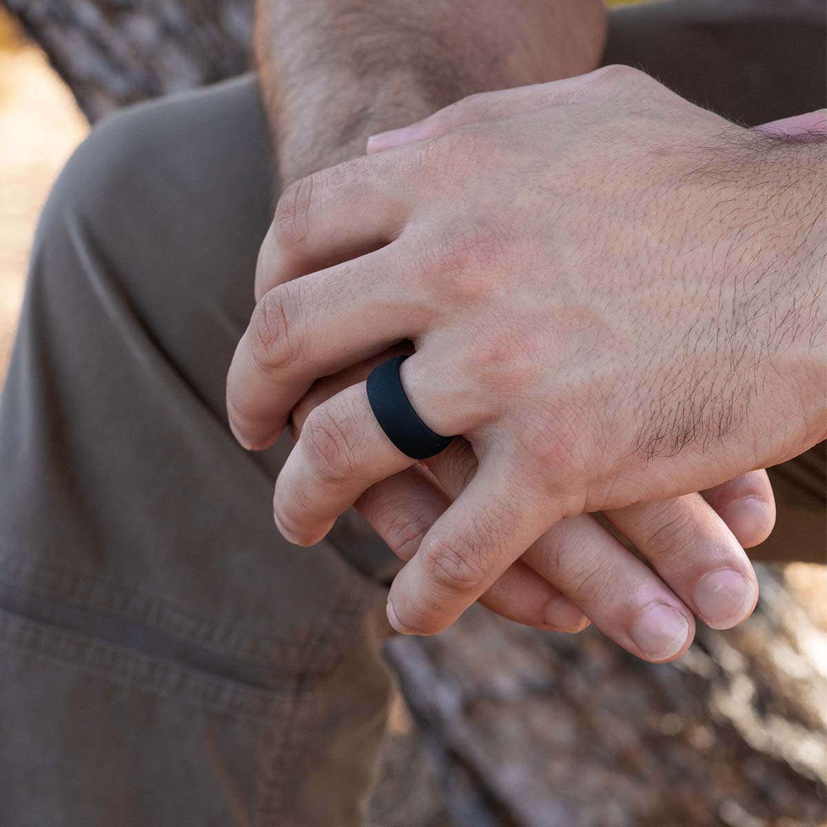 Black flexible silicone ring for men