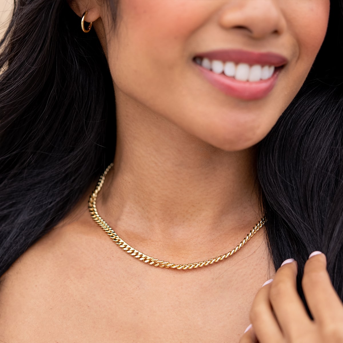 Unique thick gold necklace